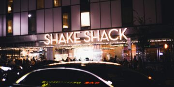Shake Shack bietet kostenlose Burger zu Ehren der langen Oscars-Laufzeit an