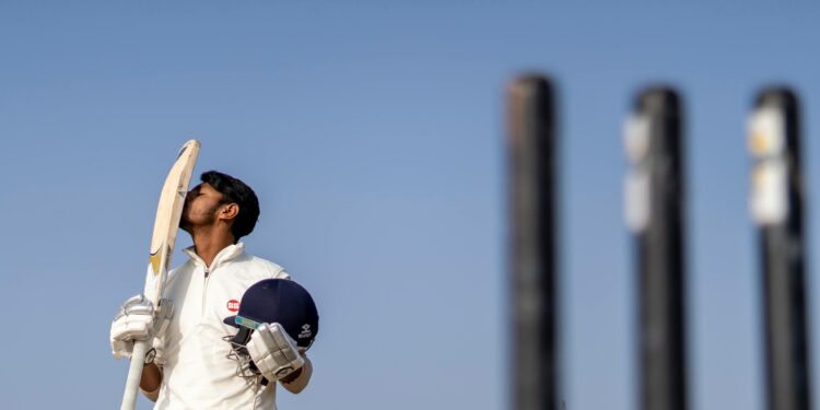 Navigieren in der wachsenden Kluft: Herausforderungen für die Zukunft des County Cricket